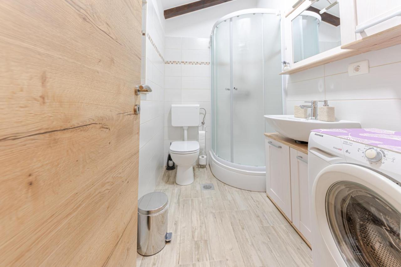 Apartments Gea Lucija Luaran gambar